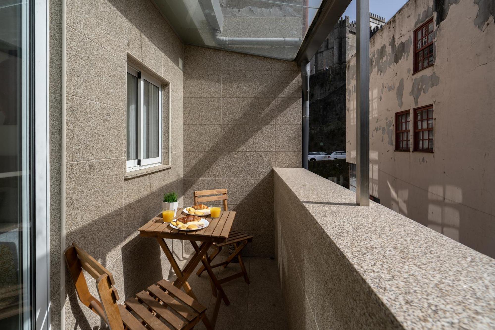 Host Wise - Spacious Noble Apartaments Ace Location Porto Ngoại thất bức ảnh